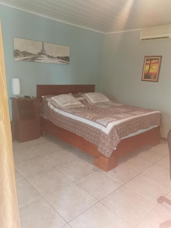 Hotel Vale'S Chiles  Bagian luar foto