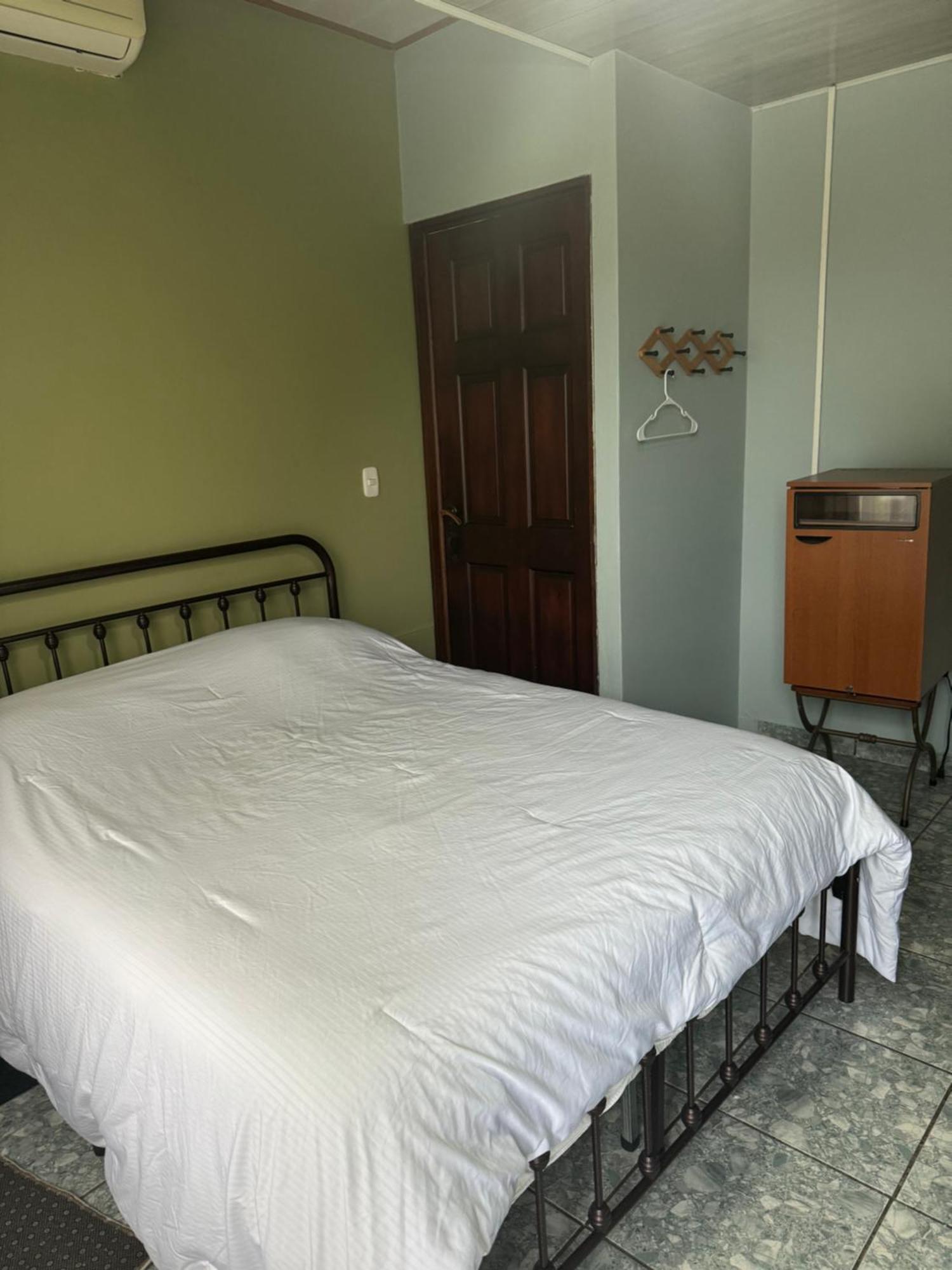 Hotel Vale'S Chiles  Bagian luar foto