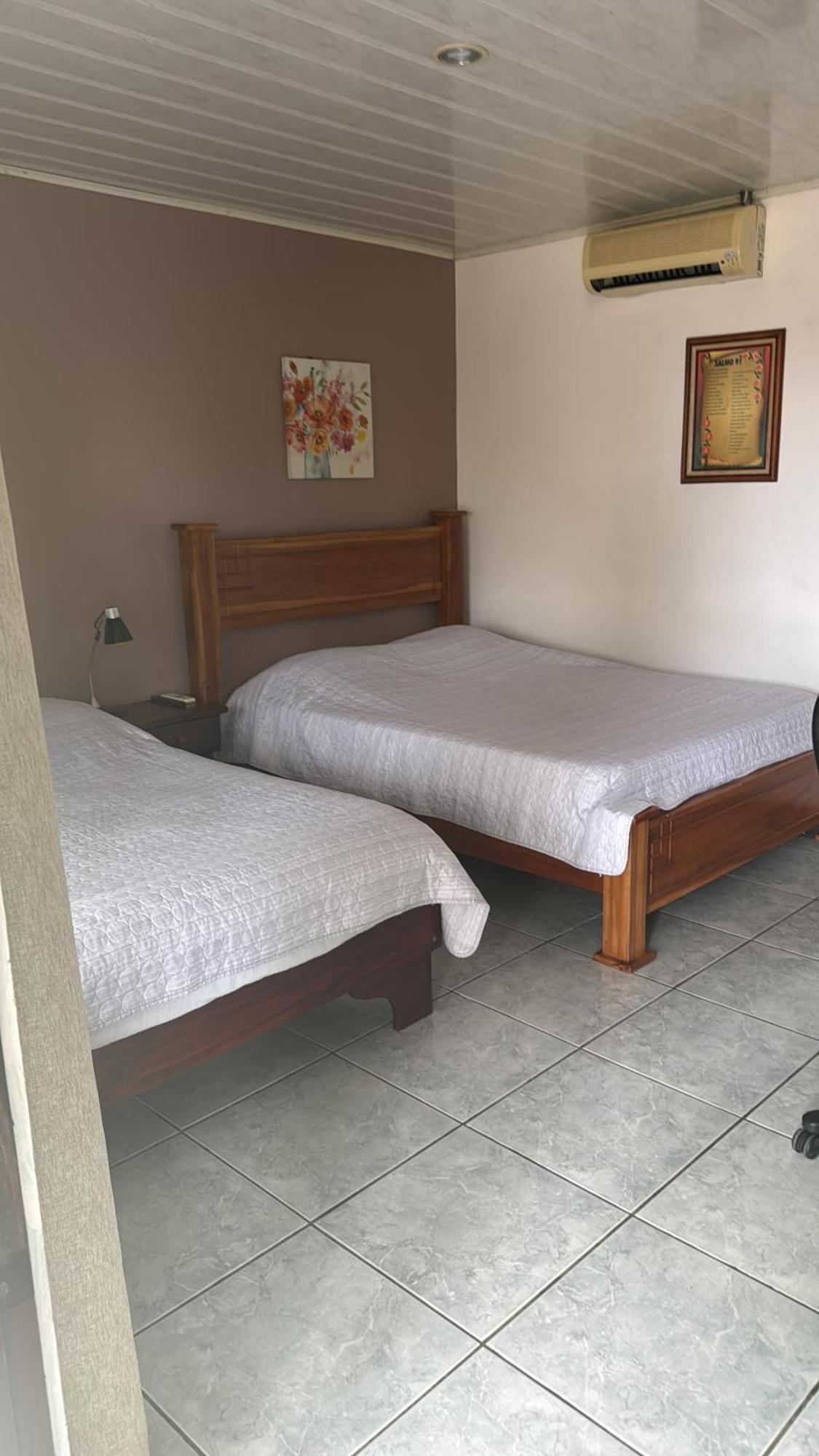 Hotel Vale'S Chiles  Bagian luar foto