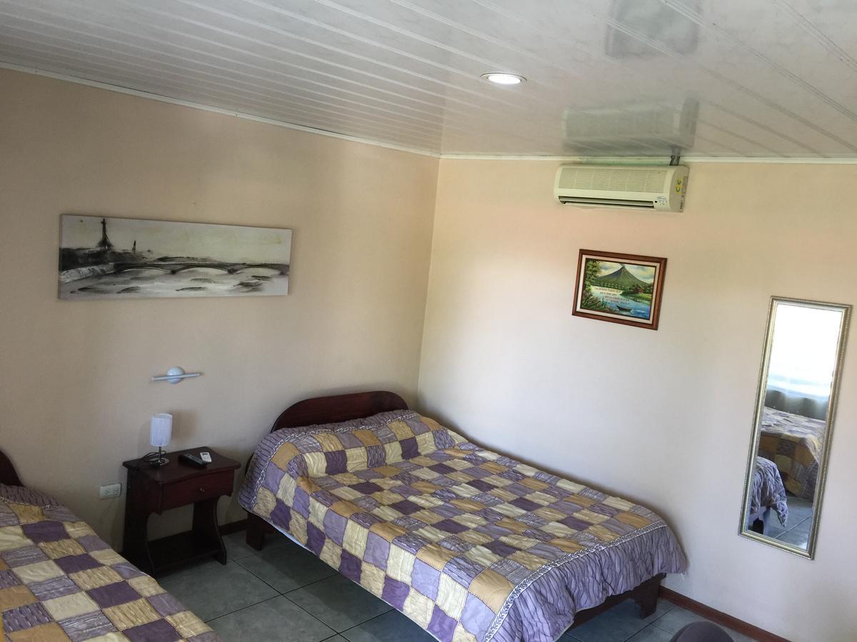 Hotel Vale'S Chiles  Bagian luar foto