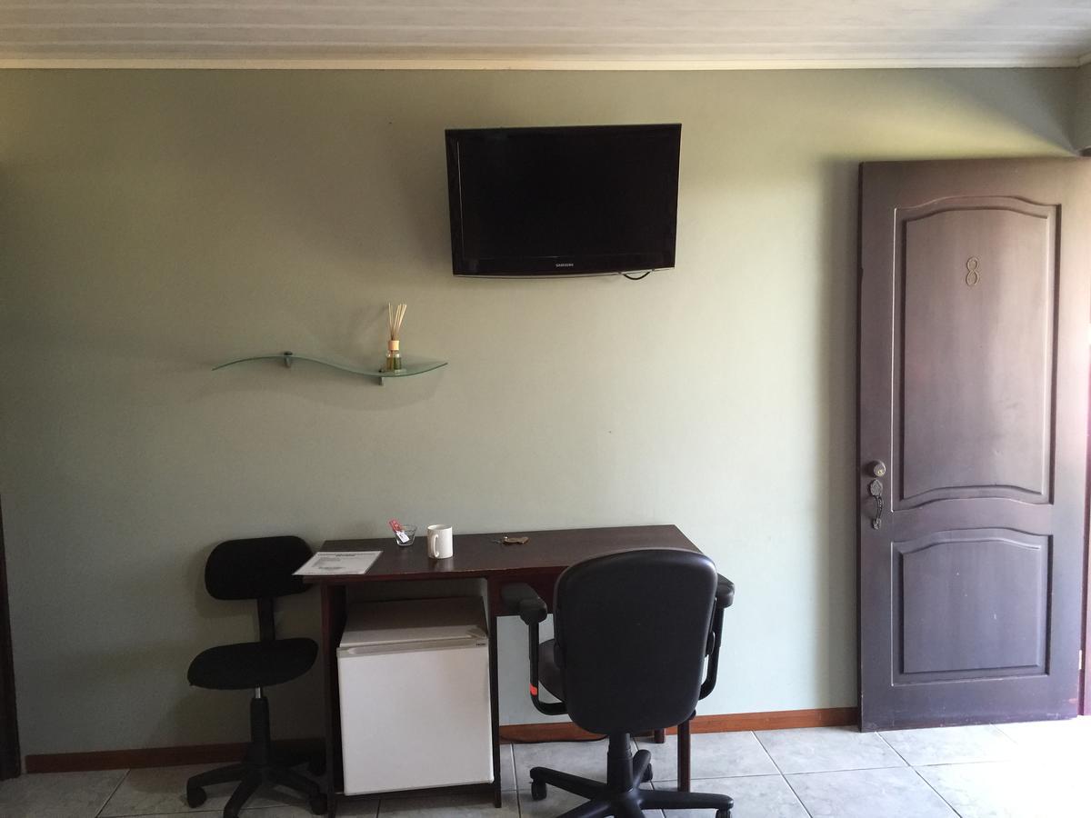 Hotel Vale'S Chiles  Bagian luar foto